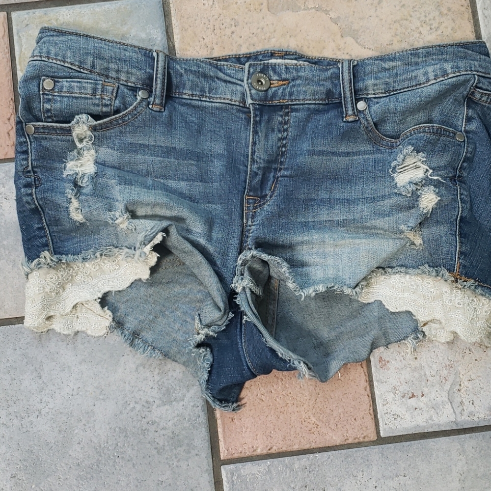 Short shorts